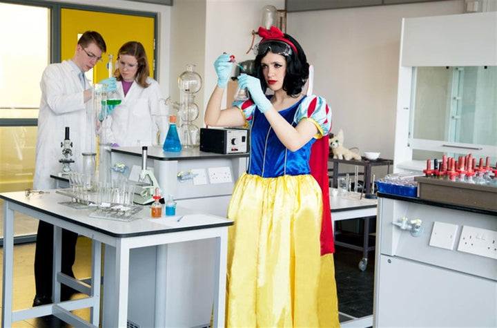 Snow White and The Scientist